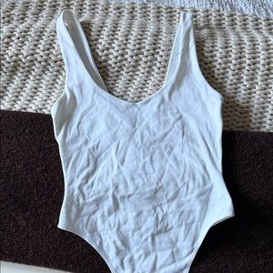 White V neck Sleeveless Bodysuit